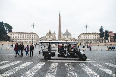 Tour privado de las iglesias de Roma en carrito de golf.